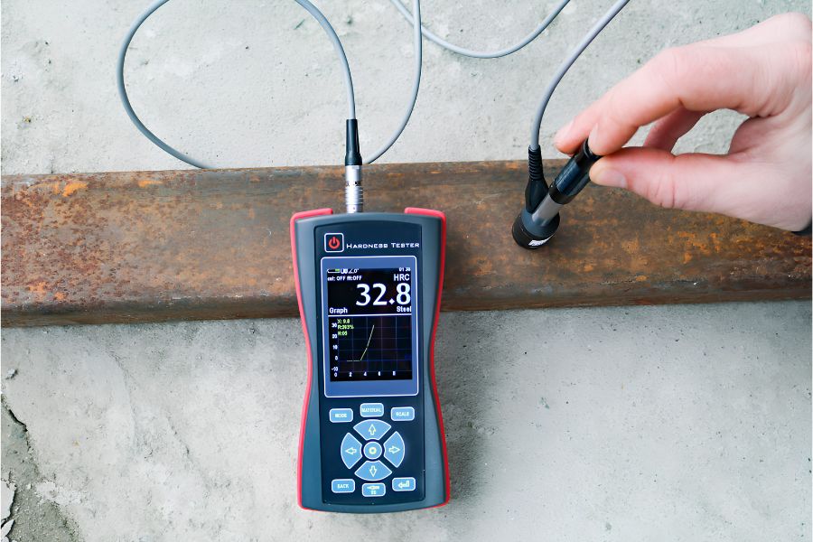 M&Aacute;Y ĐO ĐỘ CỨNG VẬT LIỆU CẦM TAY