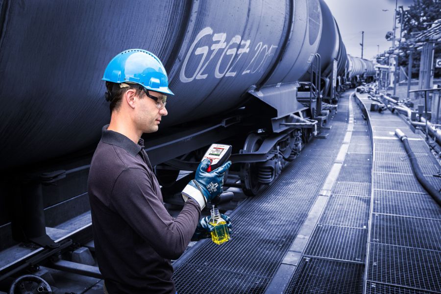 CẤU TẠO V&Agrave; NGUY&Ecirc;N L&Yacute; HOẠT ĐỘNG CỦA M&Aacute;Y ĐO TỶ TRỌNG CẦM TAY