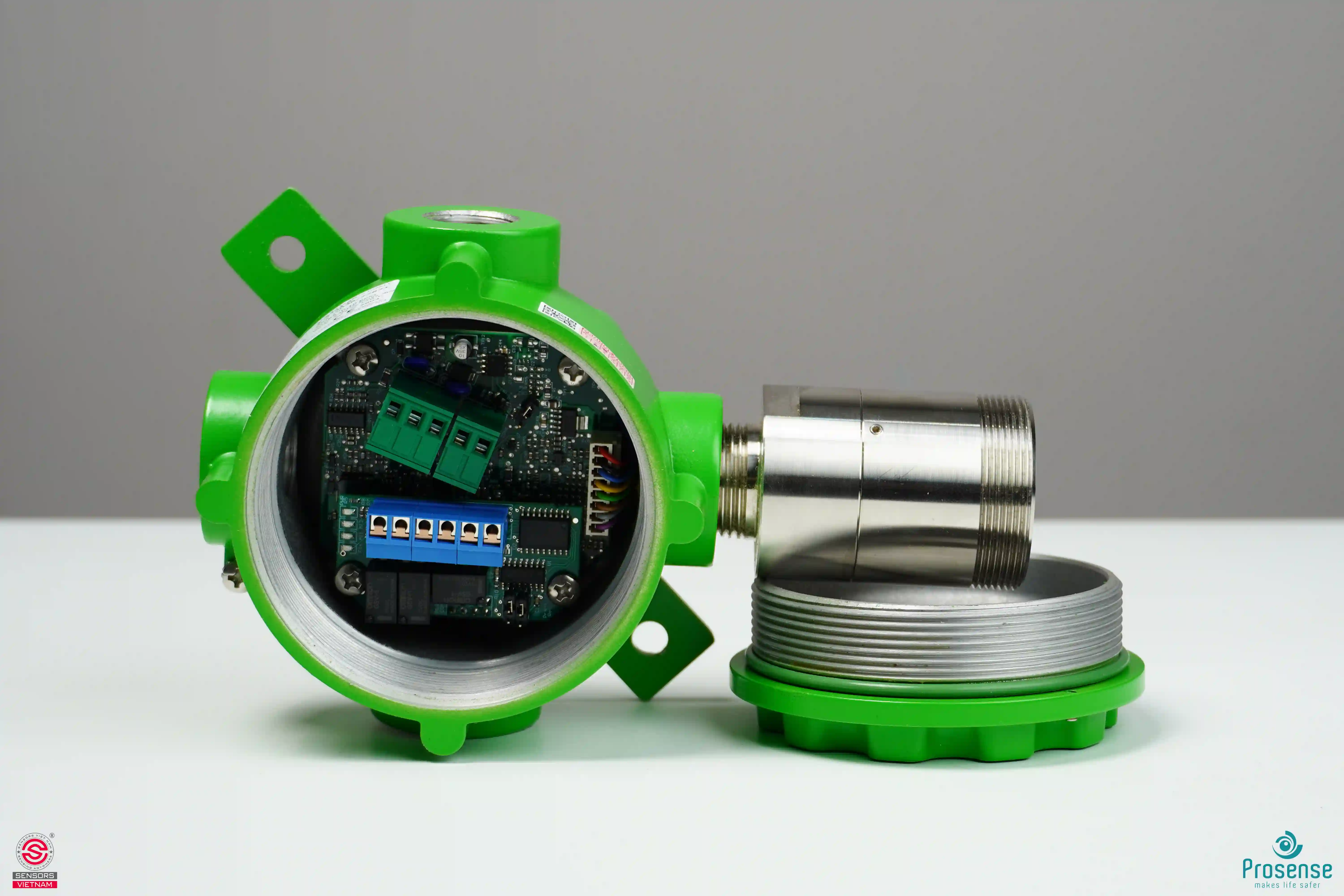 CẢM BIẾN KH&Iacute; HYDROFLUORIC ACID P-8334-R C&Oacute; RELAY