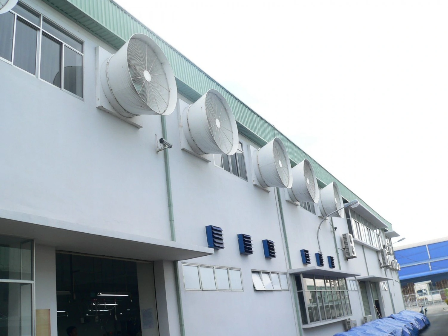 ỨNG DỤNG TỦ ĐIỀU KHIỂN QUẠT CẤP GIÓ PHỔ BIẾN NHẤT Ở ĐÂU?