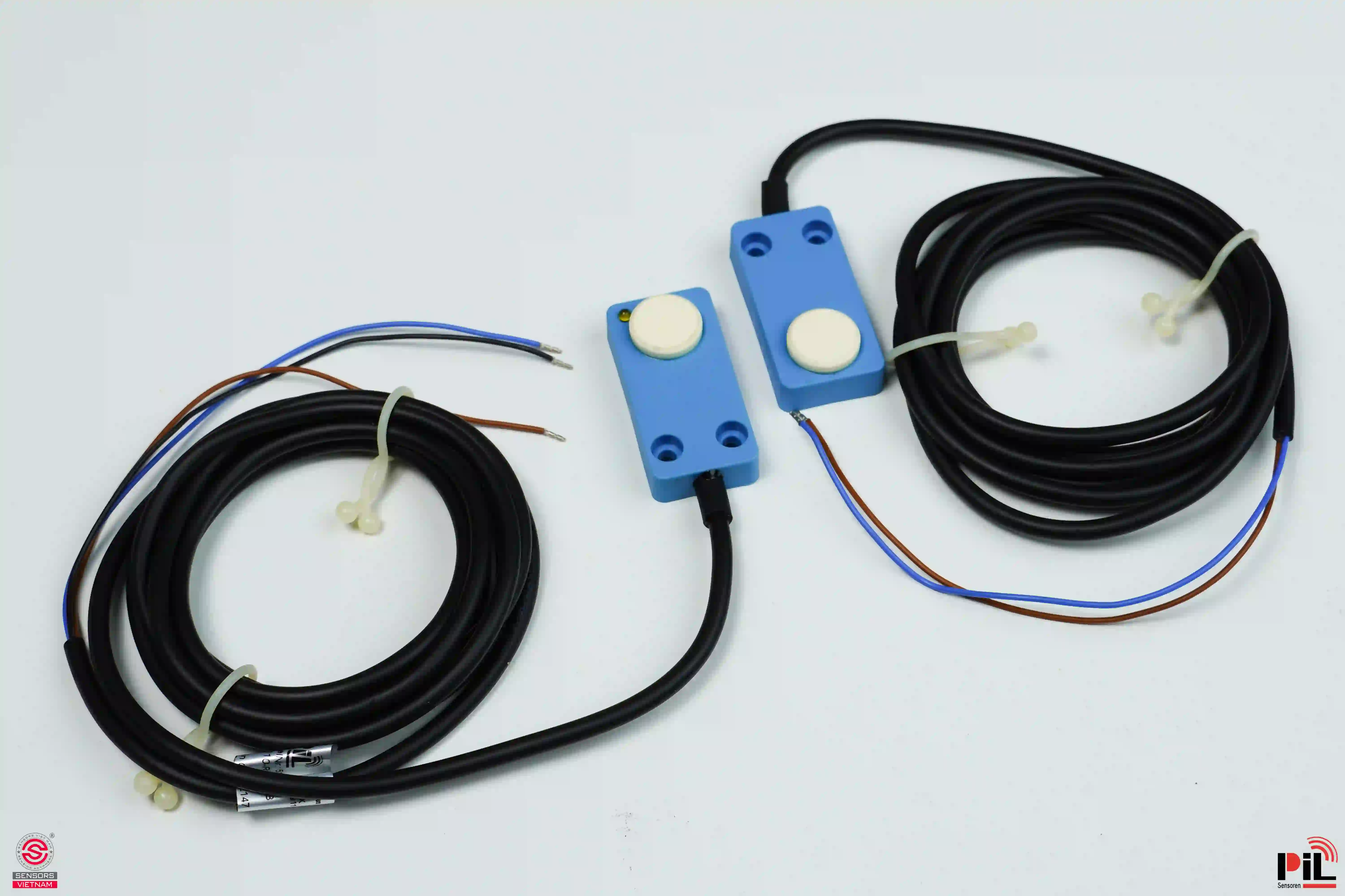 CẢM BIẾN SI&Ecirc;U &Acirc;M B&Aacute;O VẬT CẢN P48-110-R50-PNO-2M-B C&Oacute; ĐỘ BỀN ẤN TƯỢNG